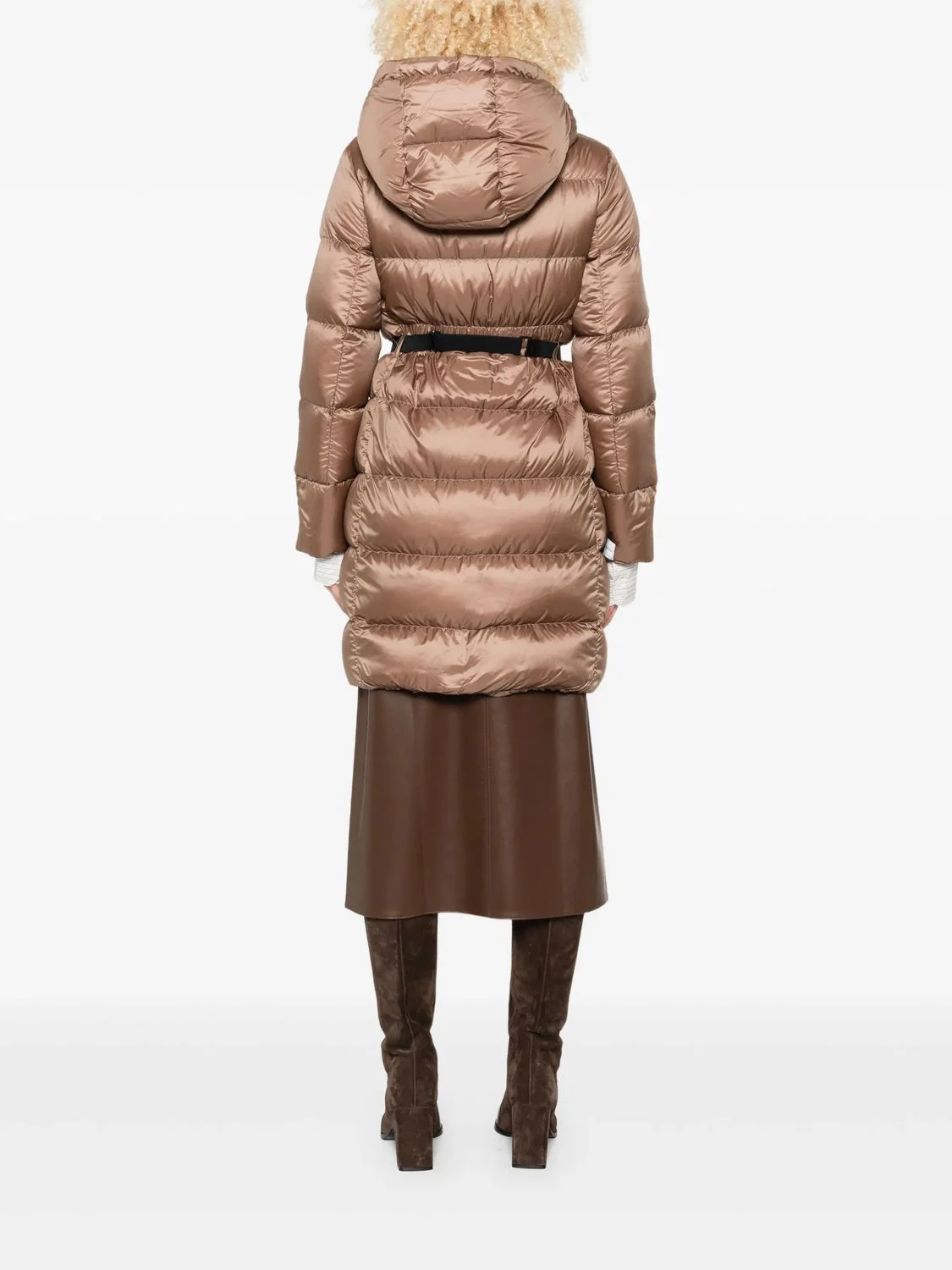 72 POLYESTER OUTERWEAR - Image 5