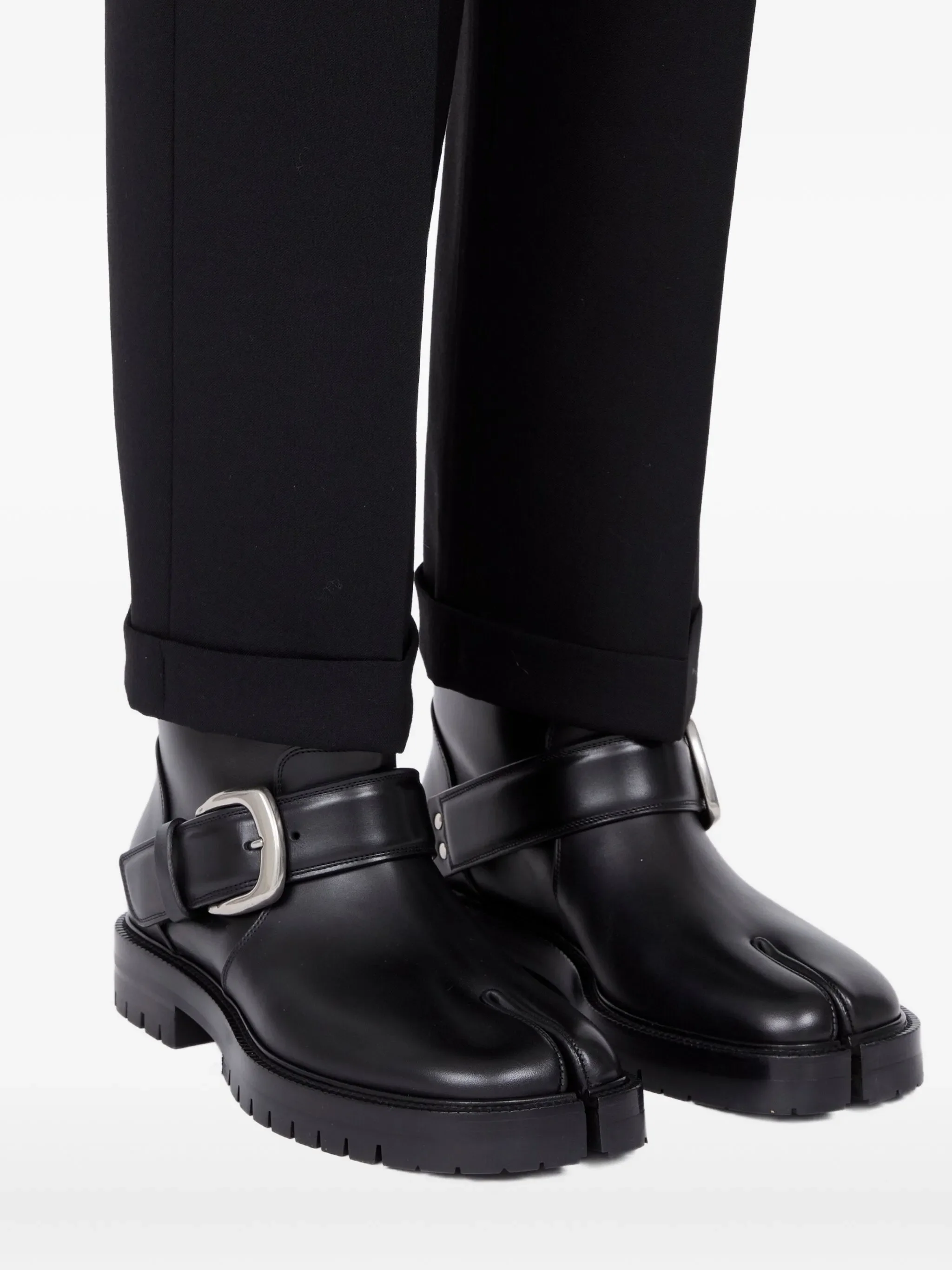 BLACK COW LEATHER ANKLE BOOT - Image 3