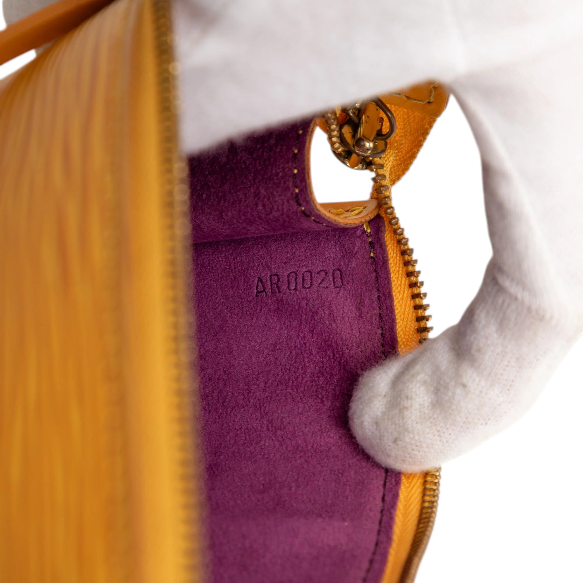 Epi Pochette Accessoires - Image 5