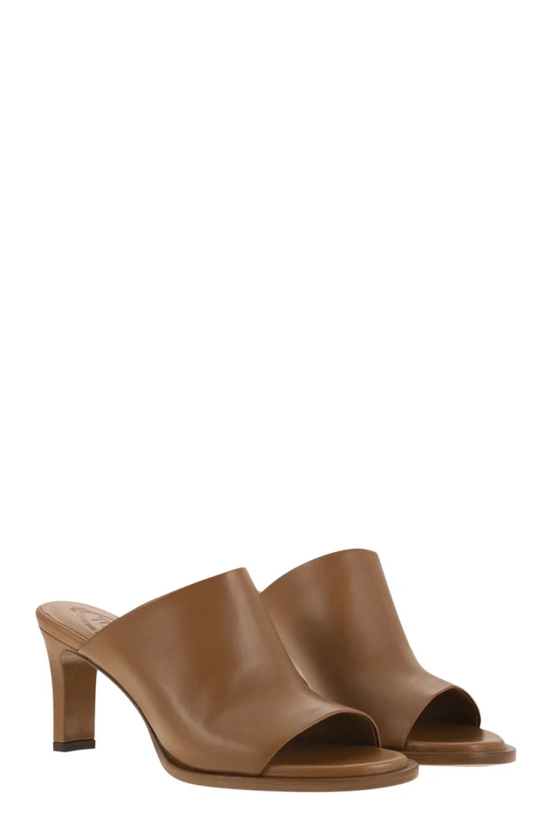 LEATHER SANDALS - Image 4