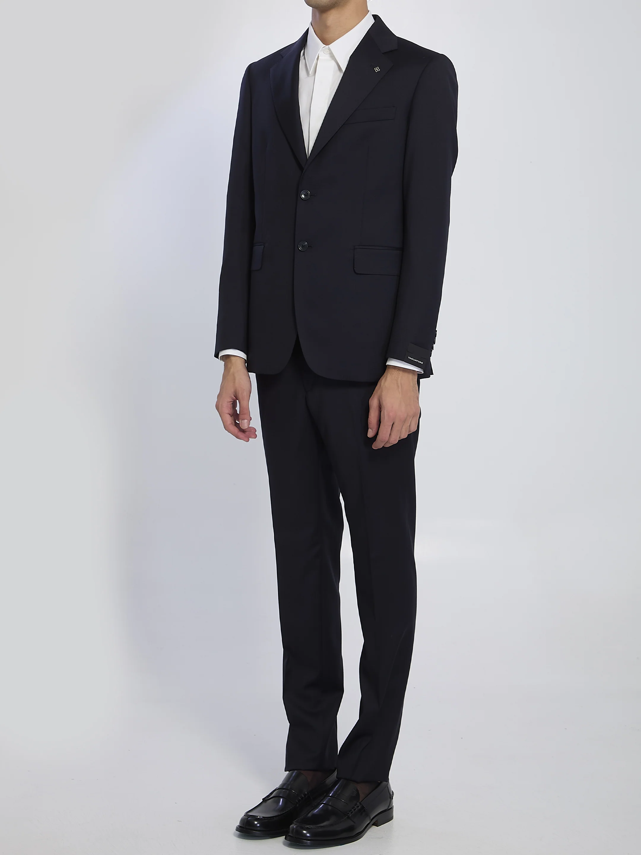 SINGLE-BREASTED SUIT IN VIRGIN WOOL - Image 2