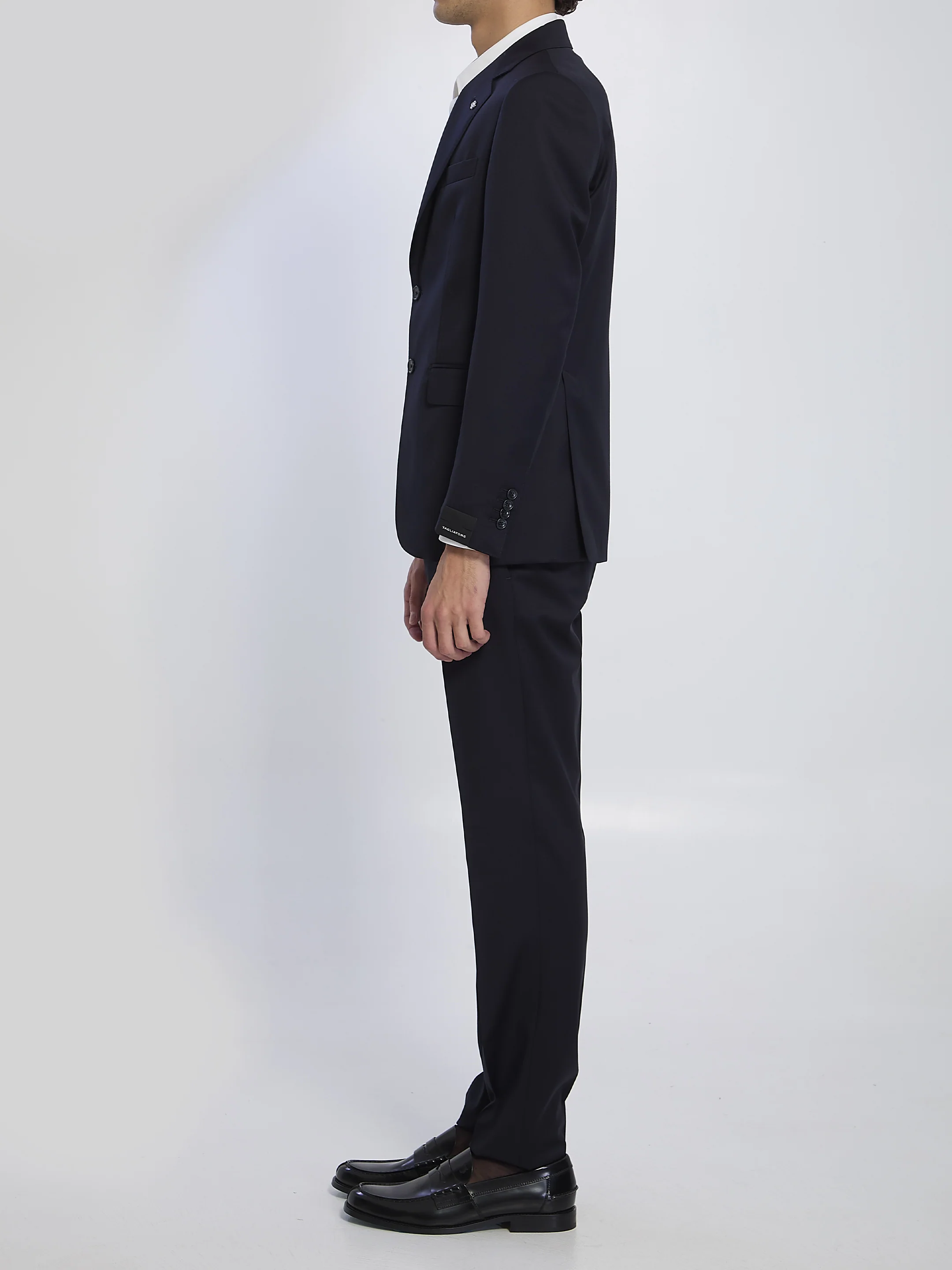 SINGLE-BREASTED SUIT IN VIRGIN WOOL - Image 3